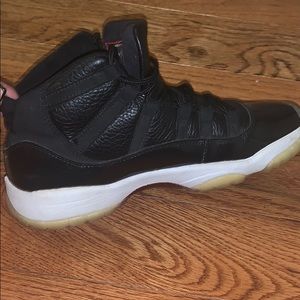 Air Jordan 11 Retro '72-10